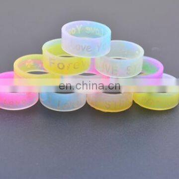 Fashion Couples Ring Candy Color Glow In The Dark Ring Hand Ring Silicone Elastic Rope photo-2