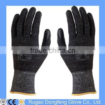 Cut 5 HPPE Knit Assembly Work Gloves Cut Resistant Gloves With PU Coated Palm