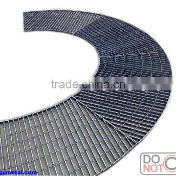 Heavy duty cross steel grating