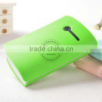 CE.Rohs Approval Rechargeable Mobile Battery Charger / Portable Cellphone Charger for Private Branding photo-2