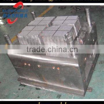 Plastic tooling crate mould