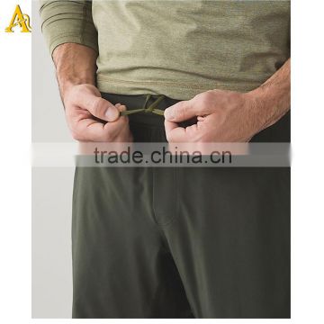 mens back Zipper sports running shorts