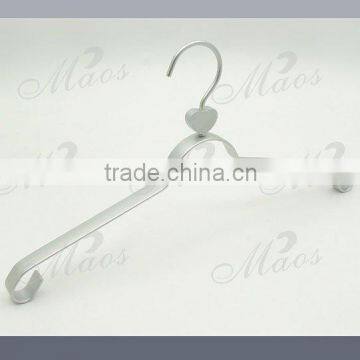 aluminium hanger