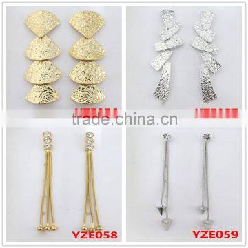 New Design Good Looking Fashion Indian Gold Jhumka Earring photo-2