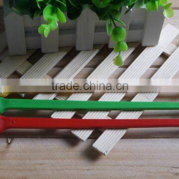 pet tooth brush in barrel packing