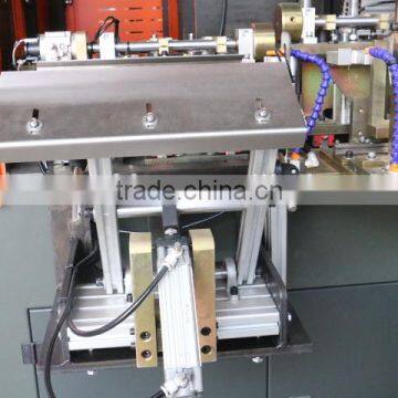 CE Approved 2 Cavtiy PET Bottle Blow Moulding Machine photo-5