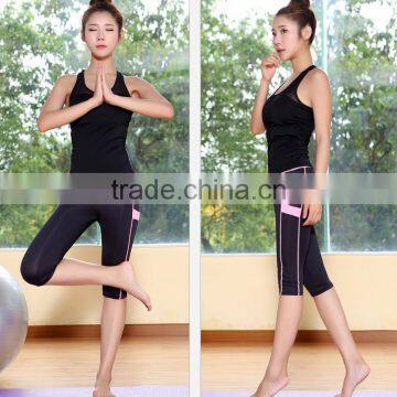 Hot Sell 92 Nylon 8 Spandex Black Custom Print Girls Plain Gym Tank Tops for Yoga photo-4