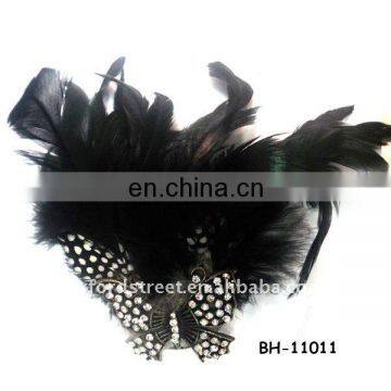 Fashion elegant feather fabric brooch with colors crystal Rhinestone stone