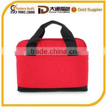 Soft durable fresh comfortable polyester laptop bag with sleek mid-sized main compartment