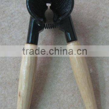 kitchenware nut cracker walnut cracker