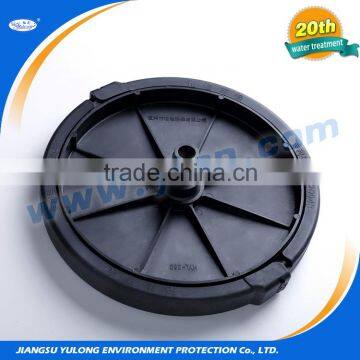 Air diffusing aerator for waste water treatment