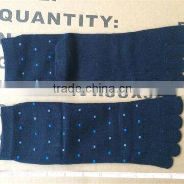 Zhu ji China Socks Manufacturer Wholesale OEM Service Cotton Comression Men Five Finger Toe Cheap Designer Socks