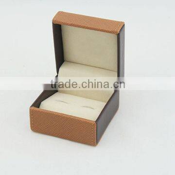 2016 high quality flip open yellow cufflinks box