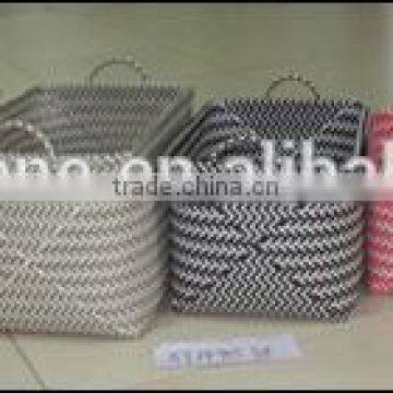 Set of 5 Flat PP rectangle basket with ear handles , zig zag weave , the top with wire frame