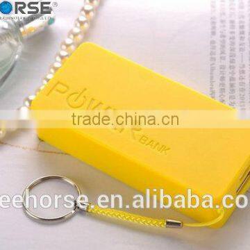 Portable power bank 18650 external backup battery charger 2600mah with keychain for phone