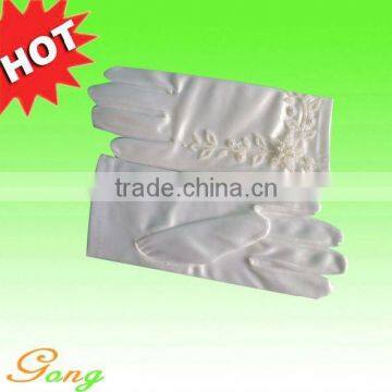 Fashion Short Satin Gloves With Fingerless