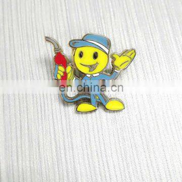 2017 cute customized clothes decoration metal badge wholsale