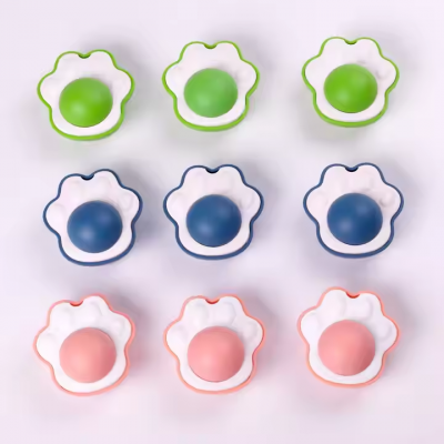 New Interactive Cat Toys Pet Supplies New Hot Selling Catnip Ball Gall Fruit Licks Cat Teeth Toy Mint Rotating Ball photo-4