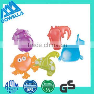 promotional vinyl plastic material flashing bath toy rubber animal toy