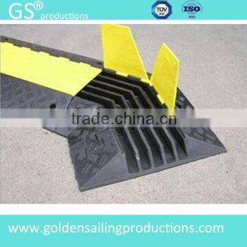 rubber cable protector /portable speed bump for sale