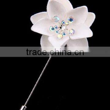 Magnetic Wool FLower Lapel Pin With Rhinestone Center,Wholesale lapel pins