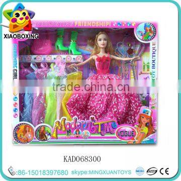 Eco-friendly plastic popular lovely doll for girl