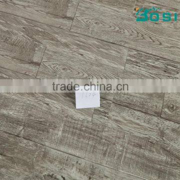 Mirror surface laminate flooring (1304)