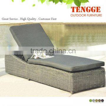 2014 New design outdoor folding beach chaise lounge