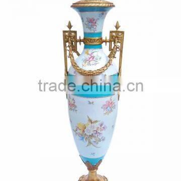 Elegant Design Huge Ceramic Prize Cup With Bronze Bird's Handles, Elegant Blue and White Painting Porcelain Trophy Vase photo-3