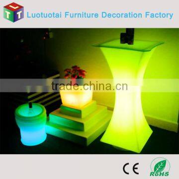 Rechargeable Waterproof/uv Resistance Square Cocktail Table for Outdoor Event