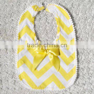 pretty designed baies hot sale bibs with chevron patterns in stock