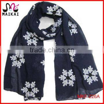 Wholesale new fashion lady's embroidery cotton shawl