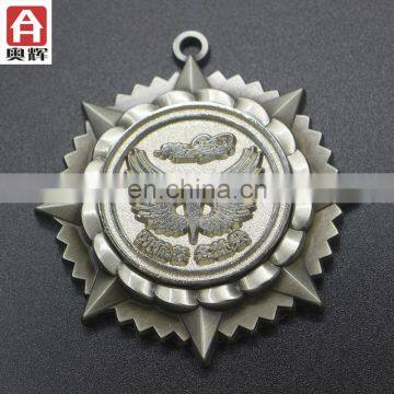 Good Quality Brass Wholesale National Flag Pin Badge photo-2