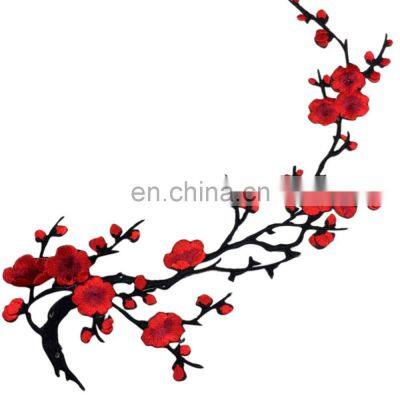 Plum Blossom Flower Applique Clothing Embroidery Patch Fabric Sticker Iron On Sew Craft Sewing Repair Embroidered