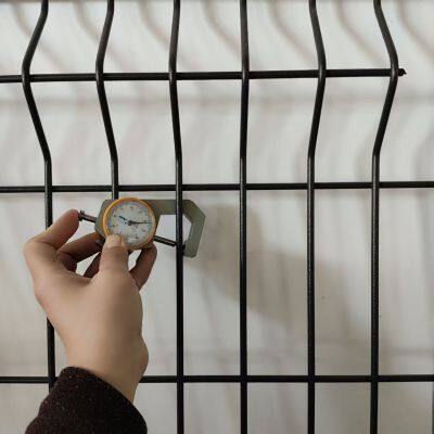 2 Curved Or 3 Curved Galvanized Steel Welded Mesh Panel