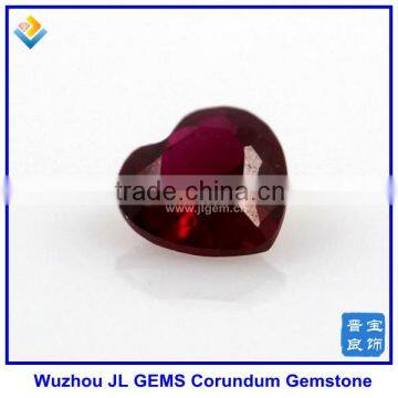 Synthetic and Beautiful heart Shape Red Ruby Corundum Of China