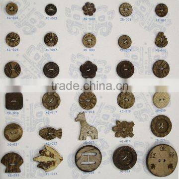 Fashion coconut button with different shapes and sizes