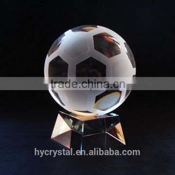 2016 wholesale clear crystal glass design your own soccer ball centerpiece