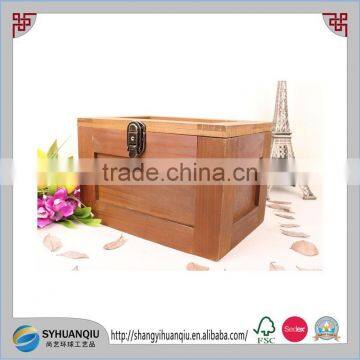 Vintage Feature and wood material solid wood crate