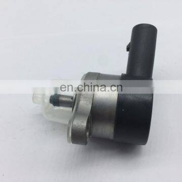 Fuel Pressure Regulator OEM 0281002241 05080462AA photo-3