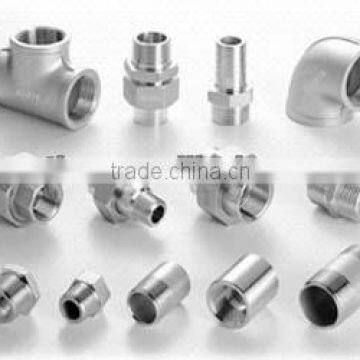 Threaded stainless steel pipe fitting