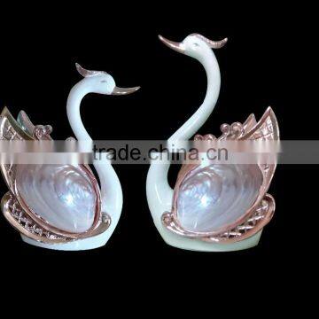 Resin shell swan home decor