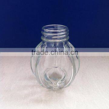 unique shape 150ml spice pepper glass jar with shaker lid