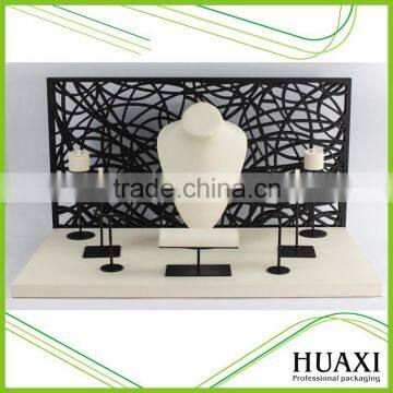 Luxury Custom Made Jewelry Display Stand Leather Jewellery Displays