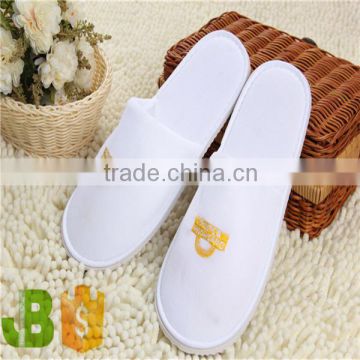 Best selling disposable EVA hotel slippers with embroideried customized logo                        
                                                Quality Choice