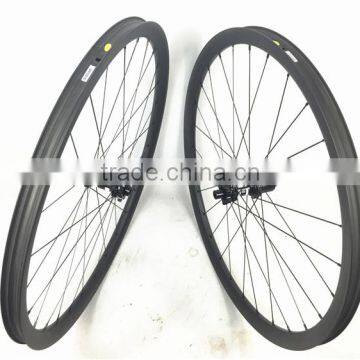 Hot selling far sports carbon wheels MTB 29er 30mm x 30mm clincher and tubeless ready mountain bike carbon wheelset DT350 disc