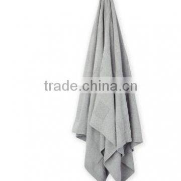 Serien Throw-Grey Marle