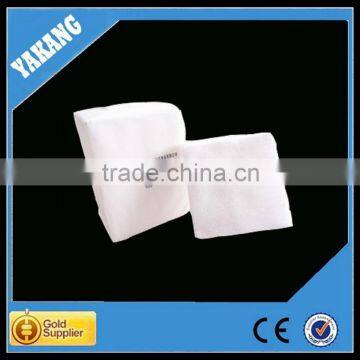 Non-woven napkins moist white color