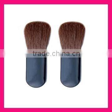 Pony hair blush brush