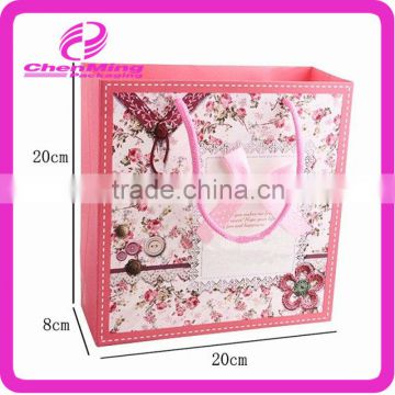 Yiwu custom printed wholesale paper bag for gift packing